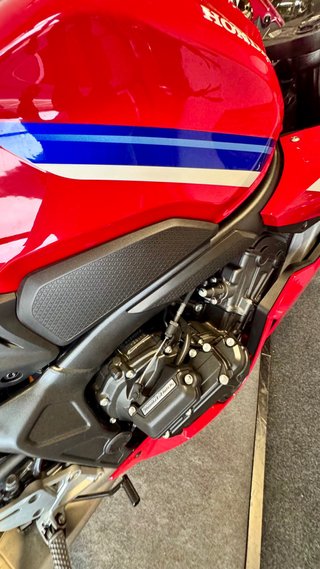 Honda CBR 600 R E-clutch Roja