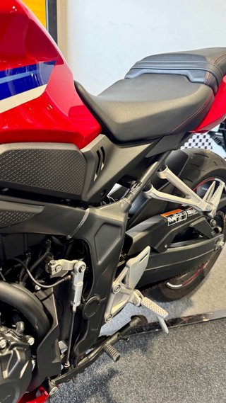 Honda CBR 600 R E-clutch Roja