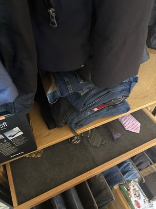 Armario vestidor madera con cajón defectuoso