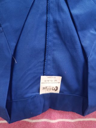 Bata azul taller mecánico