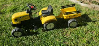 Tractor Juguete Amarillo con Remolque