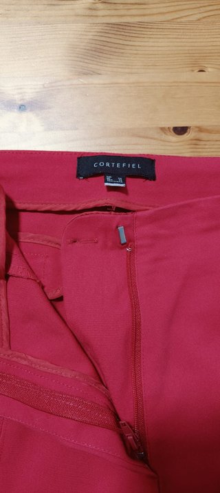 Pantalón Cortefiel Rojo-Fucsia Talla 44