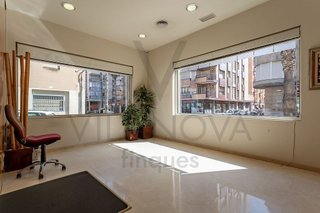 Local comercial en venta en Mestral en Reus
