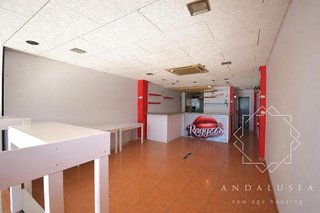 Local comercial en venta en Playa de Garrucha en Garrucha