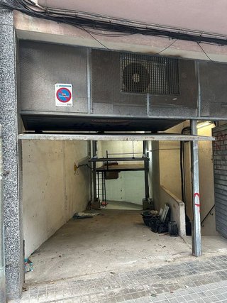 Garaje en venta en Montigalà -Sant Crist en Badalona