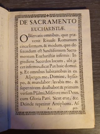 1750. Impoluto libro en latin