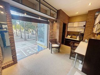 Oficina en venta en Puerto Banús en Marbella
