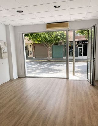 Local comercial en alquiler en Nueva Andalucía en Almería
