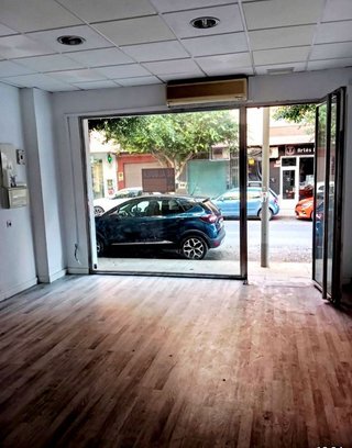 Local comercial en alquiler en Nueva Andalucía en Almería