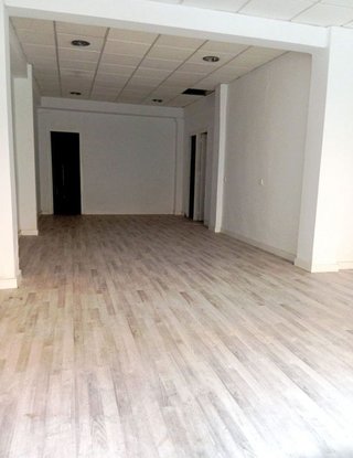 Local comercial en alquiler en Nueva Andalucía en Almería