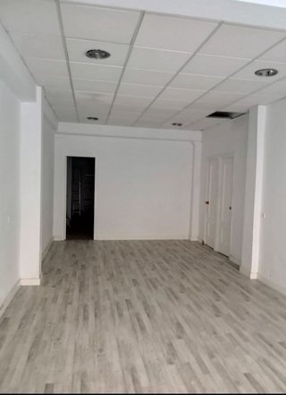 Local comercial en alquiler en Nueva Andalucía en Almería
