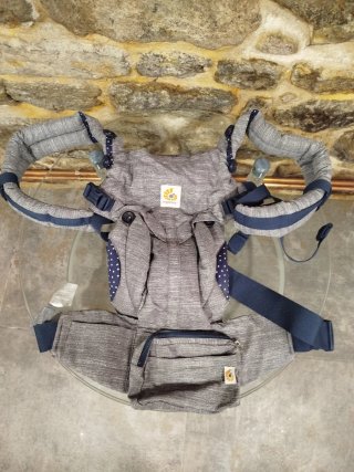 NUEVA Mochila Ergobaby Omni 360+funda invierno
