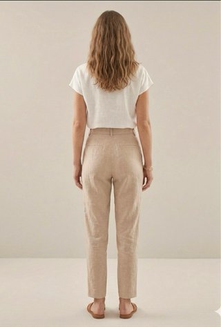 Pantaloni in lino beige