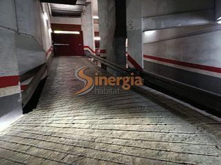 Garaje en venta en Centre en Hospitalet de Llobregat, L´