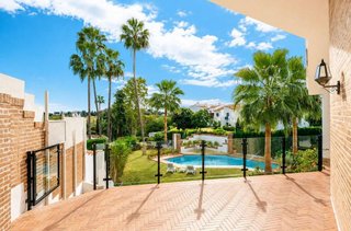 Chalet en alquiler en Paraíso - Atalaya- Benamara en Estepona