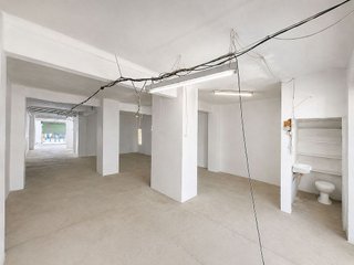 Local comercial en venta en Riu en Santa Coloma de Gramanet