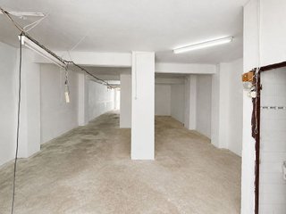 Local comercial en venta en Riu en Santa Coloma de Gramanet