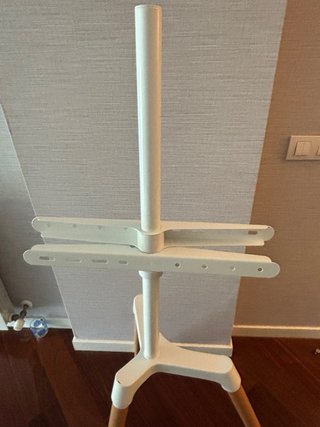 Soporte TV SKLUM Trípode Madera Blanco