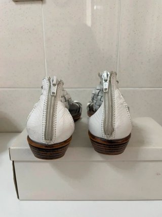 Sandalias piel trenzada talla 37