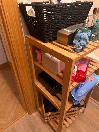 Estantería de madera estilo mimbre baño