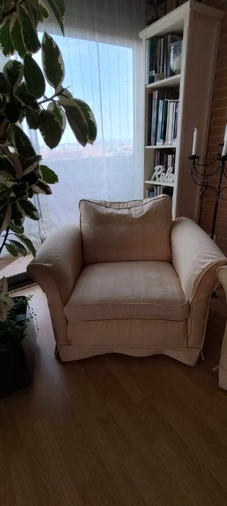 Urge por mudanza .Sofá 3 plazas y 2 sillones tela