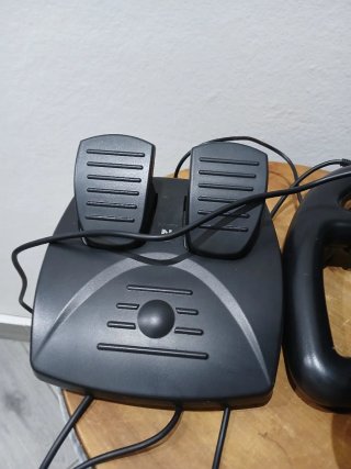 Volante Nitho Drive Pro con pedali e cambio