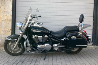 Kawasaki VN 900 Classic Negra