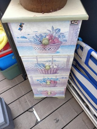 Cajonera de plástico con dibujos