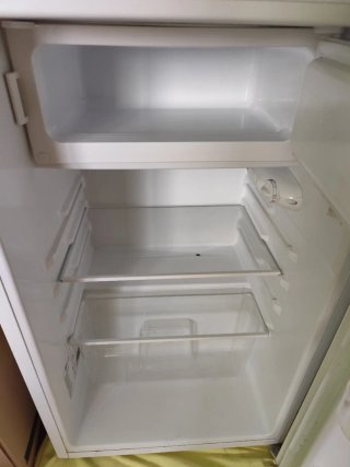 Nevera Teka pequeña con congelador
