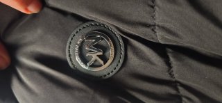 Abrigo Michael Kors Negro Talla XL.