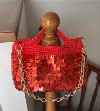 Borsa rossa con paillettes