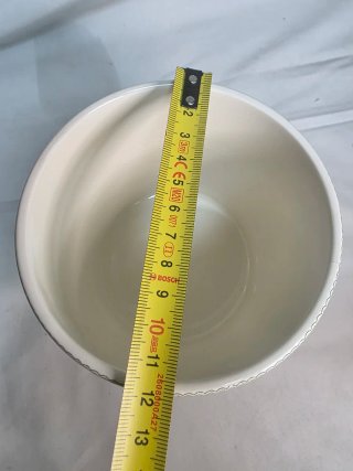 Bonito macetero de cerámica San Claudio