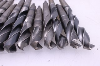 28 Brocas morse MT3 de 23,50 a 32mm