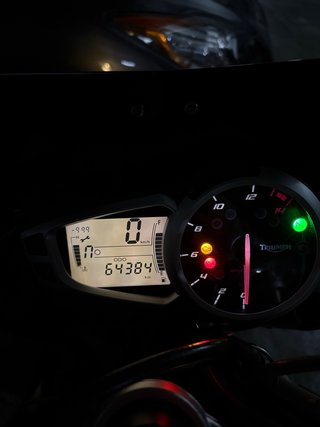 Triumph Street Triple 675 A2 Negra