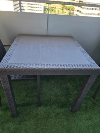 Mesa y 2 Sillas Exterior Ratán