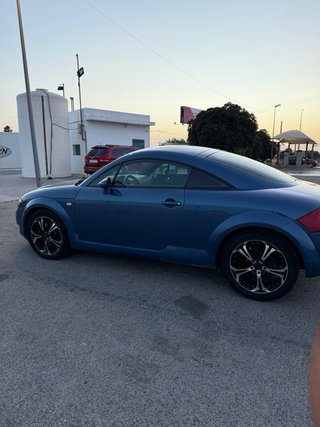 Audi  TT 2001