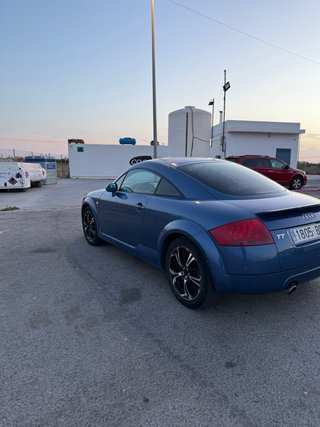 Audi  TT 2001