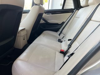 BMW X1 2011