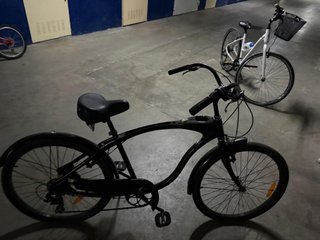 Bicicleta Negra Estilo Cruiser