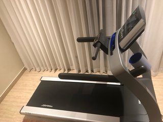 Cinta de Correr Life Fitness T5