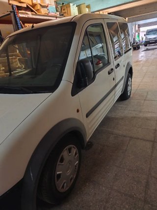 Ford E-Tourneo Courier 2006