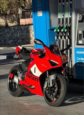 Ducati Panigale V2