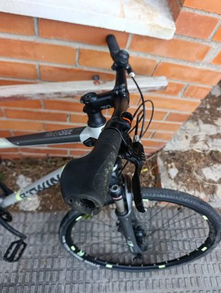 B'Twin Riverside 900 Gris