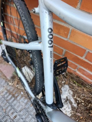 B'Twin Riverside 900 Gris