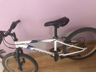 Bicicleta Rockrider Blanca y Azul