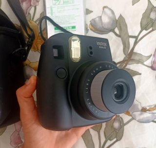 Cámara Instax Mini 8 Negra + Funda + Recambio