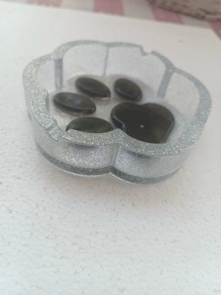 Posacenere a forma di zampa glitterato
