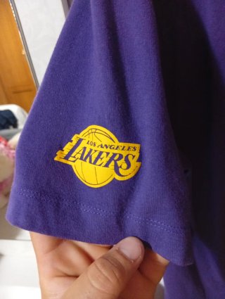 Camiseta Nike Lakers Morada y Dorada