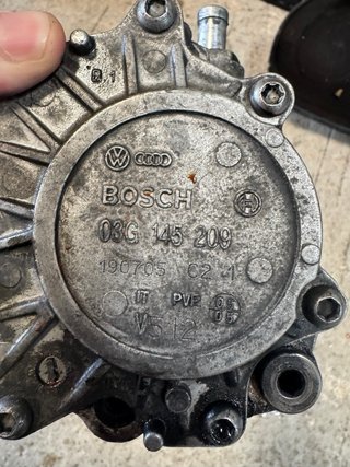 BOMBA VACÍO AUDI A3 2.0 TDI 140cv BOSCH ORIGINAL