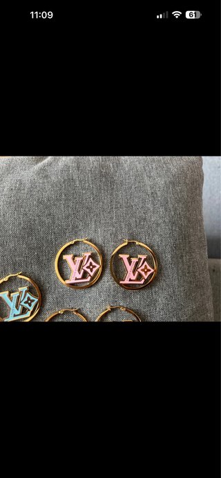 Pendientes elegantes de colores Precio unitario